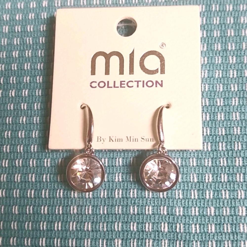 😻 3 For $15 Clear Bling Gemstone Silver Dangles